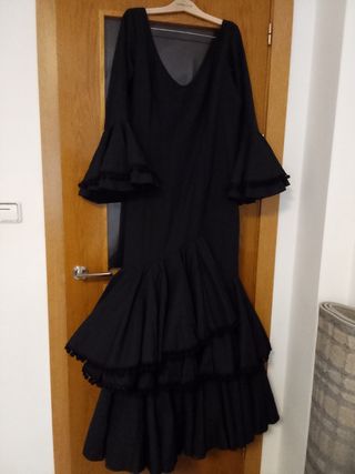 Traje de flamenca negro