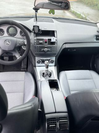 Mercedes-Benz Clase C 2010