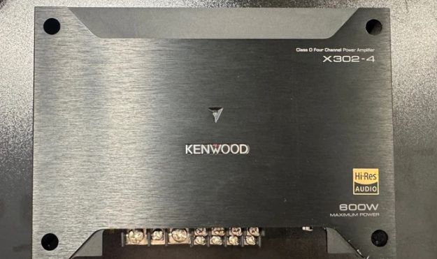 Amplificador Kenwood X302-4 Clase D 4 Canales