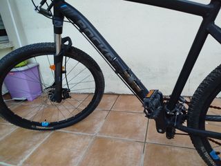 Bicicleta Rockrider ST 520 XL Negra y Azul