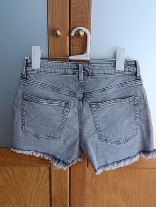 Vaqueros cortos H&M grises Talla S