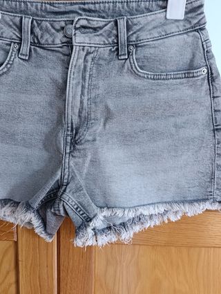 Vaqueros cortos H&M grises Talla S