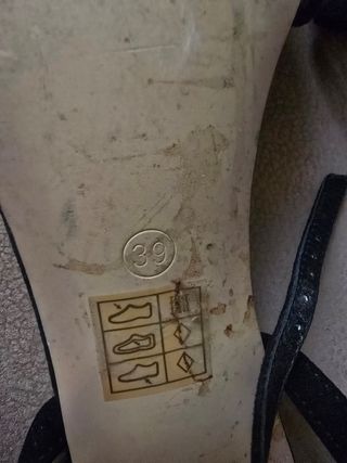 Zapatos de tacón negros