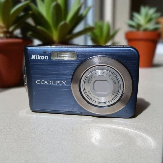 Nikon Coolpix S210 Azul