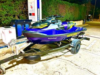Sea-Doo RXT R Jet Ski