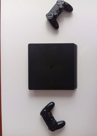 PS4 Slim Negra