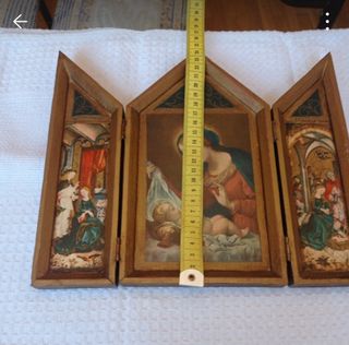 Tríptico religioso antiguo