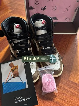 Jordan 1 Retro High OG SP Travis Scott Marrón