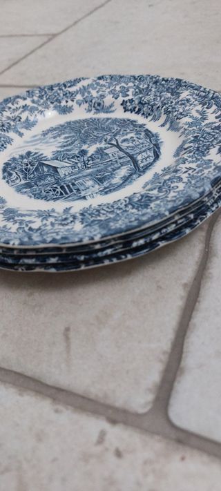 4 Piatti Johnson Brothers Mill Stream