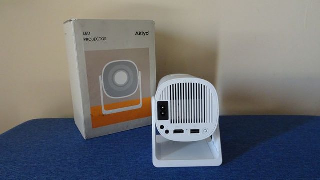 Proiettore LED Akiyo 03