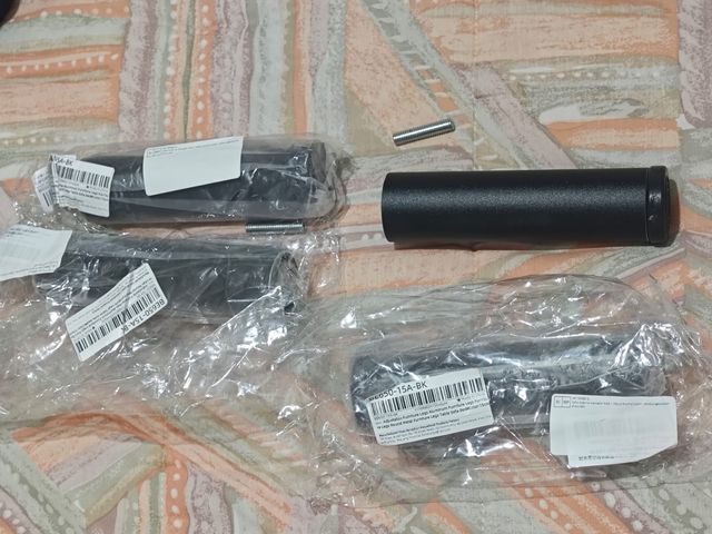 Pés ajustáveis para móveis