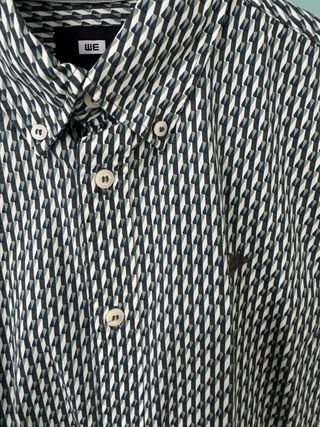 Camisa estampada hombre