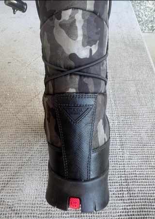 Scarponi doposcì donna Prada trattabili