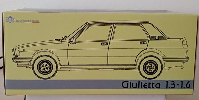 Alfa Romeo Giulietta 1977 Laudoracing 1:18