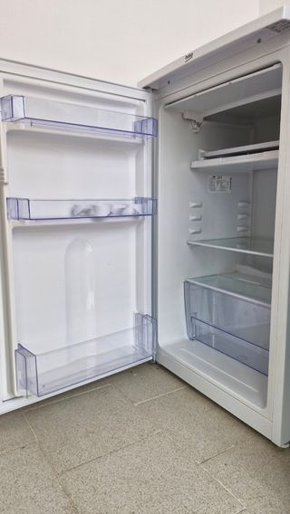 Nevera Beko 86L