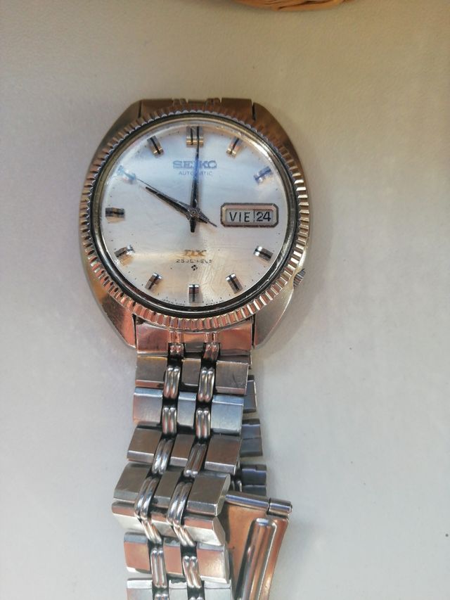 Reloj Seiko Automático Plata y Blanco