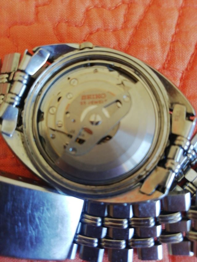 Reloj Seiko Automático Plata y Blanco