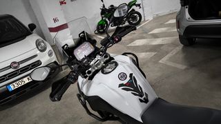 BMW F750GS prácticamente nueva