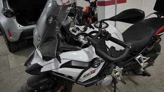 BMW F750GS prácticamente nueva