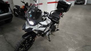 BMW F750GS prácticamente nueva