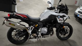 BMW F750GS prácticamente nueva