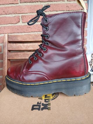 Botas Dr. Martens Jadon II Cherry Red Talla 39