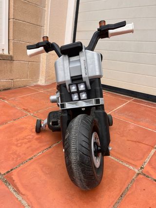 Moto eléctrica para bebé a partir de 12 meses
