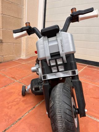 Moto eléctrica para bebé a partir de 12 meses