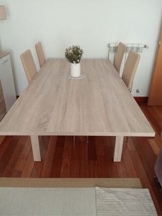 Mesa extensible de madera impecable 