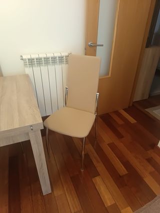 Mesa extensible de madera impecable 
