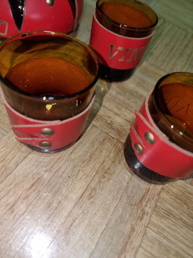 Juego Vintage Licorera y Vasos Vino