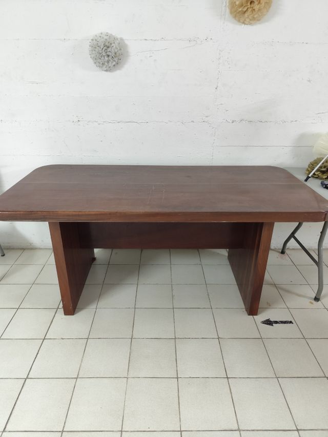 Mesa de madera maciza