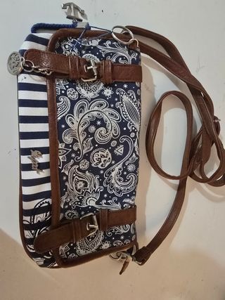 Bolso de verano azul y marrón