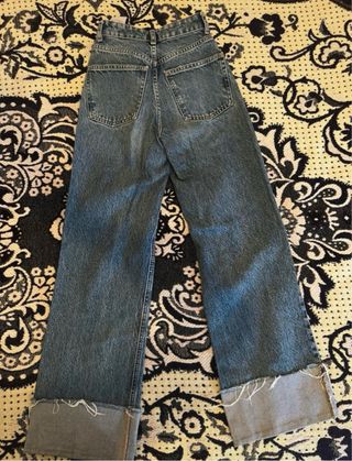 Pantalones vaqueros rotos anchos
