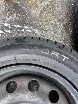 2 Llantas con Neumáticos Dunlop