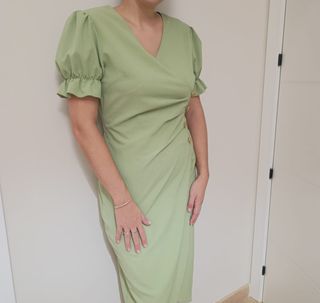 Vestido verde abotonado
