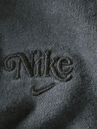 Felpa Nike verde scuro con Cappuccio