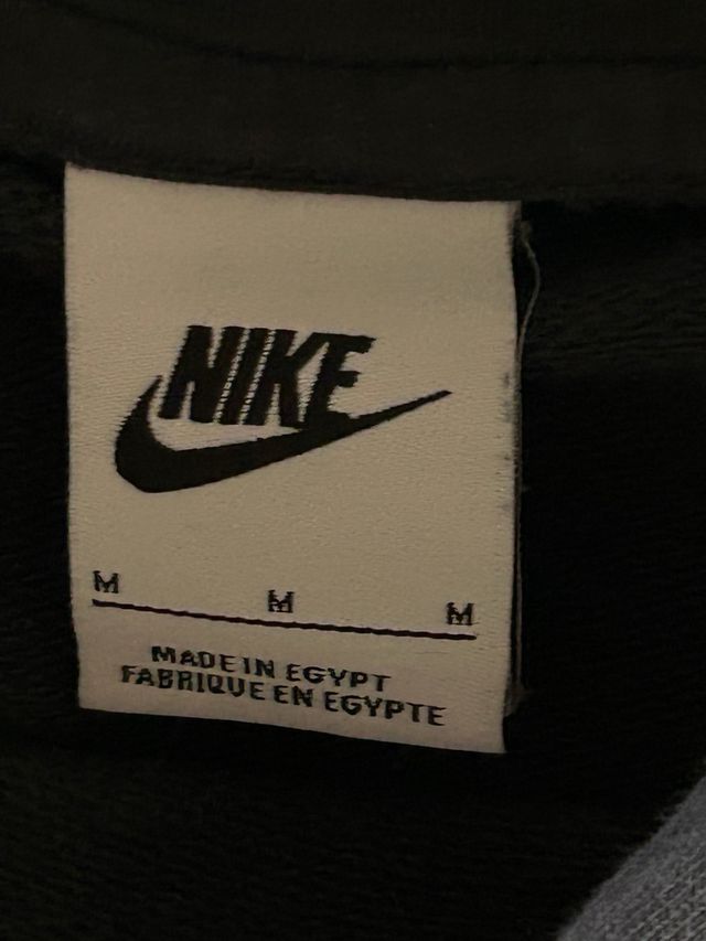 Felpa Nike verde scuro con Cappuccio