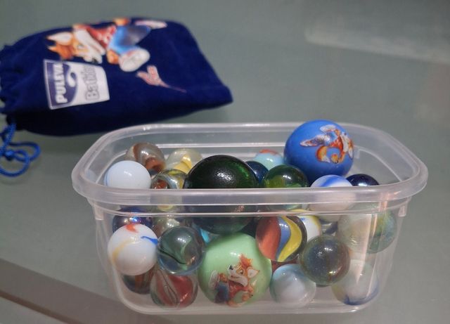 Canicas de vidrio de colores