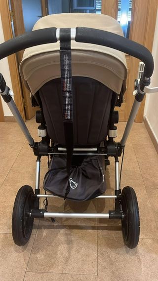 Cochecito Bugaboo color beige