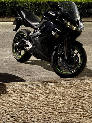 Moto Kawasaki ER 6F ABS Negra