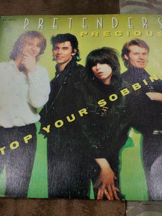 2 vinilos Pretenders Day After Day