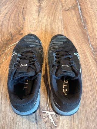 Nike Metcon 9 Mujer Talla 35.5 Negro