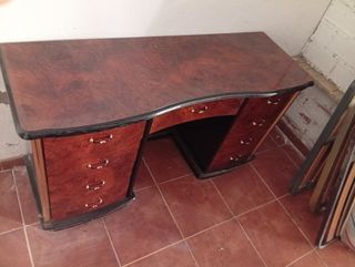 Escritorio de madera y metal
Venta persona