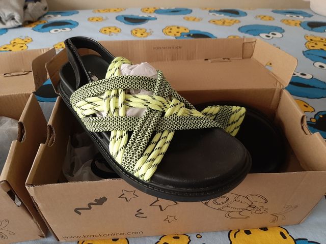 Sandalias Niños Negras y Verdes