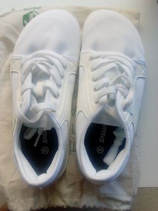 Zapatilla blanca
