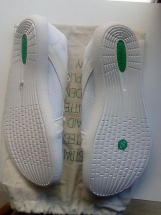 Zapatilla blanca