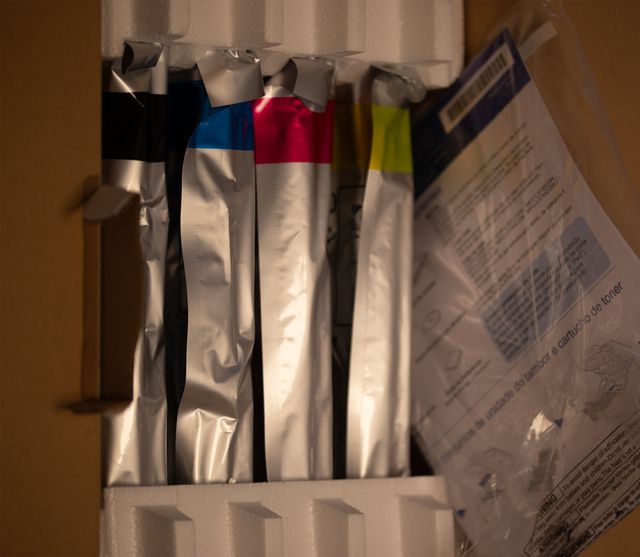 Brother Multifunción Láser Color Wifi y tóners