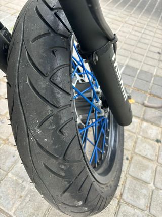 Yamaha DT 125
25 mil km 
