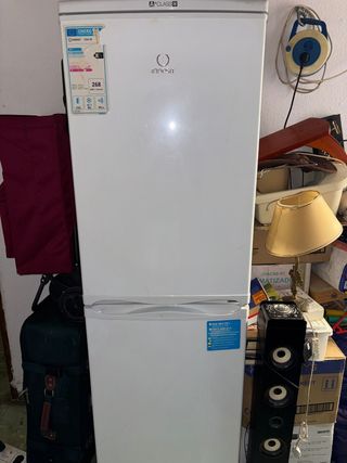 Nevera Indesit CAA 55